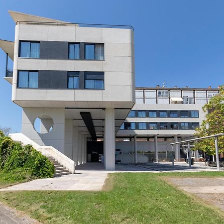 Apartamentos Libere Pamplona Yamaguchi Bagian luar foto
