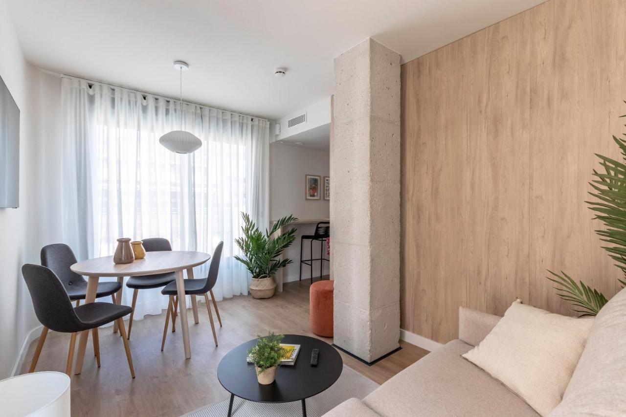 Apartamentos Libere Pamplona Yamaguchi Bagian luar foto