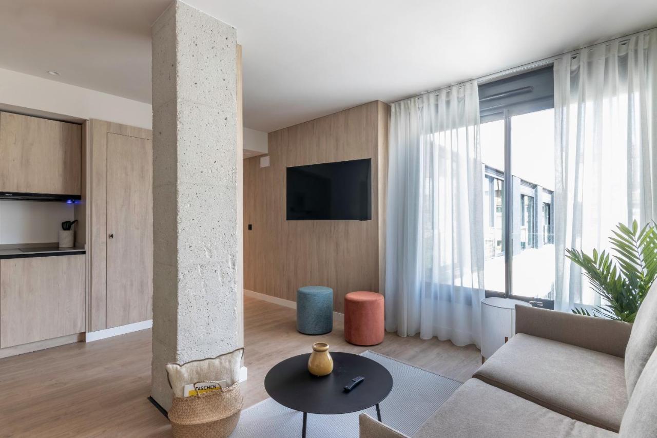 Apartamentos Libere Pamplona Yamaguchi Bagian luar foto