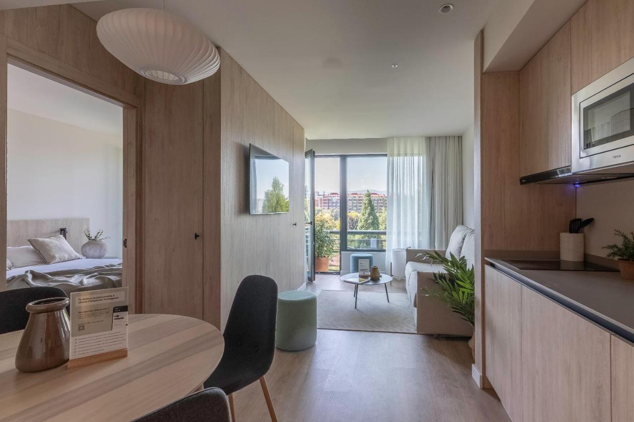 Apartamentos Libere Pamplona Yamaguchi Bagian luar foto