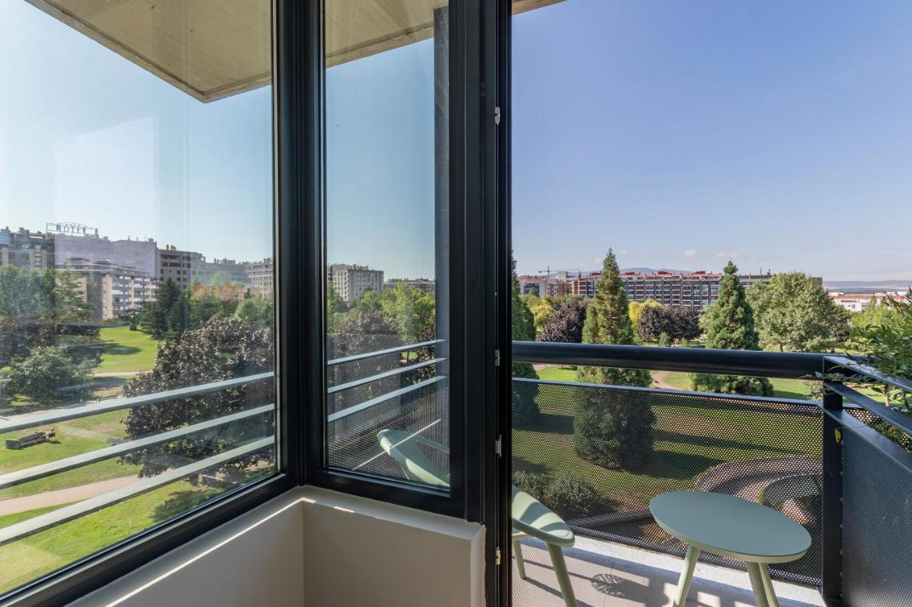 Apartamentos Libere Pamplona Yamaguchi Bagian luar foto